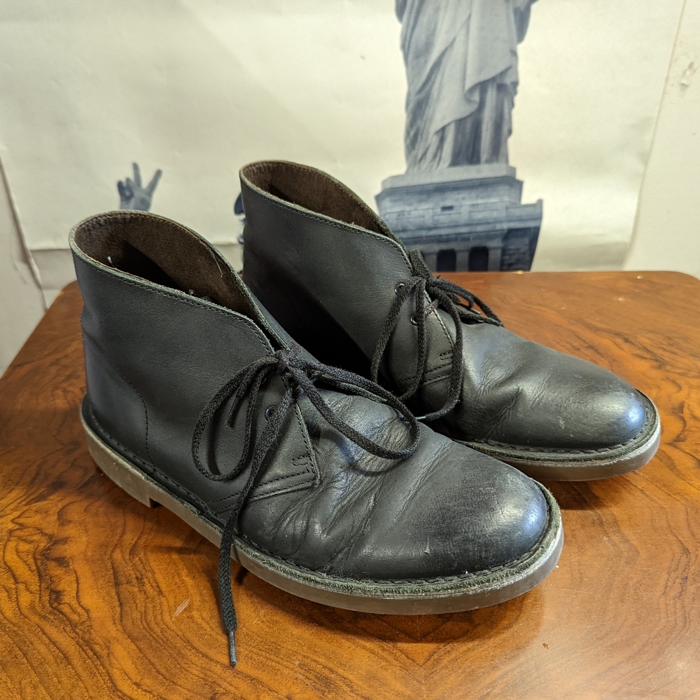Clark's Black Leather Desert Boots